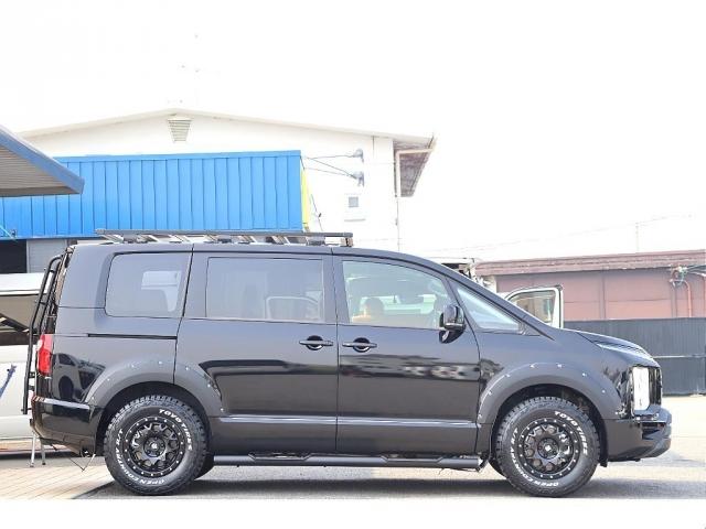 デリカD:5 ブラックエディション ブラックマイカ/電動ステップレス 7人乗り(8枚目)