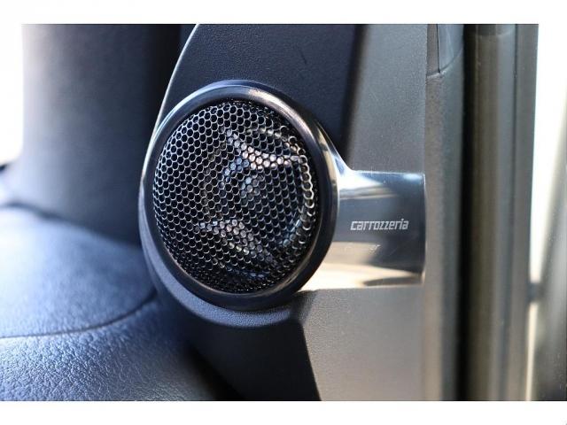 ハイエースバン スーパーGL ダークプライムII バッドフェイスボンネット TRDデイライト付きフロントスポイラー TRDマッドフラップ FLEXオーバーフェンダー RAYS 16インチAW TOYOオープンカントリー アルパインBIGXナビ(4枚目)