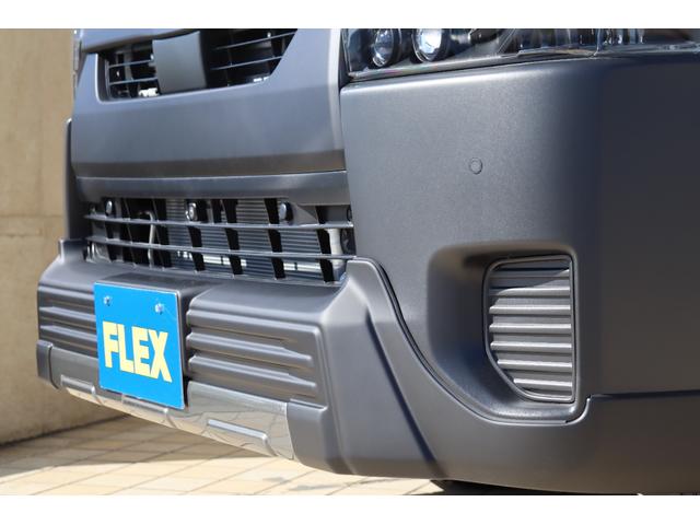 ハイエースバン ロングDX リヤクーラー・ヒーター付 WoodVillageBlackEdition FLEX T-Forceフロントスポイラー FLEX オーバーフェンダー FLEX NEXUSCREST 16インチAW(28枚目)