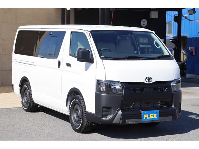 ハイエースバン ロングDX リヤクーラー・ヒーター付 WoodVillageBlackEdition FLEX T-Forceフロントスポイラー FLEX オーバーフェンダー FLEX NEXUSCREST 16インチAW(39枚目)