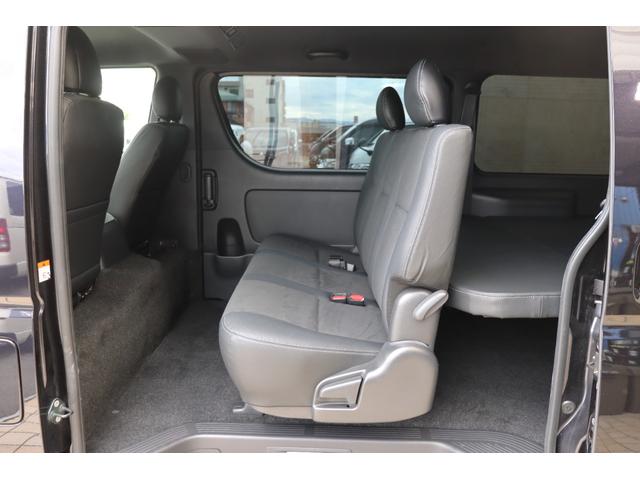 ハイエースバン スーパーGL ダークプライムII 新品TOYO オープンカントリーRTタイヤ 新品FLEX ネクサストレイル16インチAW 新品FLEX オーバーフェンダー KENWOODフローティングナビ 新品FLEX ベッドキット(30枚目)