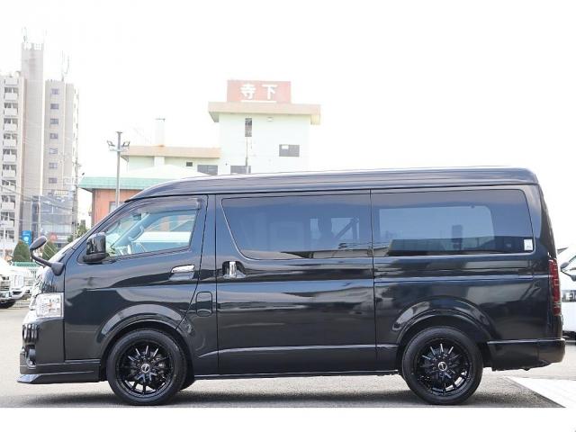 ハイエースワゴン ＧＬ　ロング　フロントスポイラーオーバーフェンダー　Ｄｅｌｆ０６　１８インチＡＷＴＯＹＯタイヤ１８インチＦＬＥＸアルティメットＬＥＤテールランプ純正７インチＳＤナビゲーション純正１０．２インチフリップダウンモニター（9枚目）
