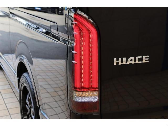 ハイエースワゴン ＧＬ　ロング　フロントスポイラーオーバーフェンダー　Ｄｅｌｆ０６　１８インチＡＷＴＯＹＯタイヤ１８インチＦＬＥＸアルティメットＬＥＤテールランプ純正７インチＳＤナビゲーション純正１０．２インチフリップダウンモニター（14枚目）