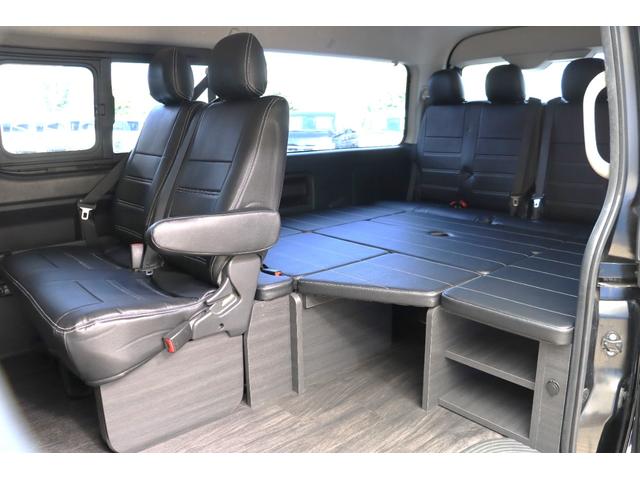 ハイエースワゴン ＧＬ　ロング　フロントスポイラーオーバーフェンダー　Ｄｅｌｆ０６　１８インチＡＷＴＯＹＯタイヤ１８インチＦＬＥＸアルティメットＬＥＤテールランプ純正７インチＳＤナビゲーション純正１０．２インチフリップダウンモニター（21枚目）