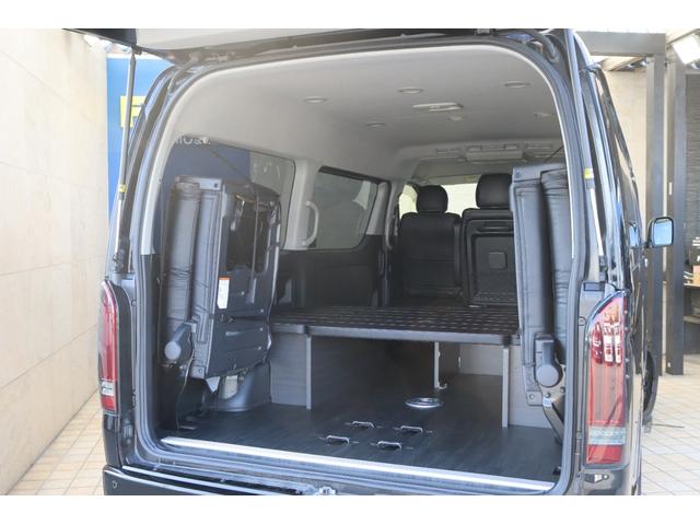 ハイエースワゴン ＧＬ　ロング　フロントスポイラーオーバーフェンダー　Ｄｅｌｆ０６　１８インチＡＷＴＯＹＯタイヤ１８インチＦＬＥＸアルティメットＬＥＤテールランプ純正７インチＳＤナビゲーション純正１０．２インチフリップダウンモニター（24枚目）