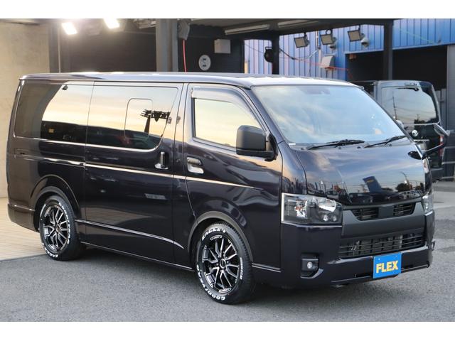 ハイエースバン スーパーＧＬ　ダークプライムＩＩ　バッドフェイスボンネット　新品ＦＬＥＸ　ＤＥＬＦ０６　１７インチＡＷ　新品ＦＬＥＸ　オメガＬＥＤテールランプ　ＴＯＹＯＴＡ純正７インチナビ　新品ＦＬＥＸ　オーバーフェンダー　ナスカータイヤ（30枚目）