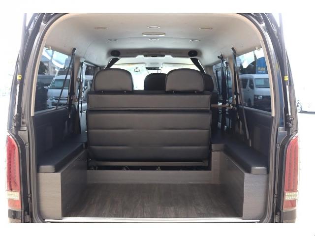 ハイエースワゴン 　ＧＬ　ＦＬＥＸ　Ｄｅｌｆｉｎｏフロントスポイラー　ＦＬＥＸ　オーバーフェンダー　２インチローダウン　新品ＦＬＥＸ　Ｄｅｌｆ０６　１７インチＡＷ　新品ＴＯＹＯタイヤ　ＦＬＥＸアルティメットテール（16枚目）