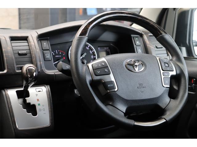 ハイエースワゴン 　ＧＬ　ＦＬＥＸ　Ｄｅｌｆｉｎｏフロントスポイラー　ＦＬＥＸ　オーバーフェンダー　２インチローダウン　新品ＦＬＥＸ　Ｄｅｌｆ０６　１７インチＡＷ　新品ＴＯＹＯタイヤ　ＦＬＥＸアルティメットテール（29枚目）