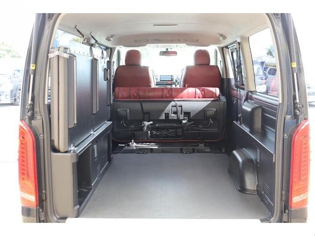 ハイエースバン ロングスーパーGL 新品FLEX Delfinoフロントスポイラー 新品FLEX Delfinoオーバーフェンダー 1.5インチローダウン ダイナスティ17インチAW 415COBRAプレステージLEDテールランプ(4枚目)