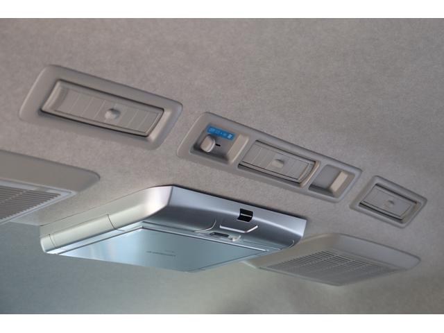 ハイエースワゴン 　ＦＬＥＸ　Ｄｅｌｆｉｎｏフロントスポイラー　ＦＬＥＸ　Ｄｅｌｆｉｎｏオーバーフェンダー　ＦＬＥＸ　Ｄｅｌｆ０３　１７インチＡＷ　グッドイヤーナスカータイヤ　ＦＬＥＸ　プレステージ　ＬＥＤテールランプ（34枚目）