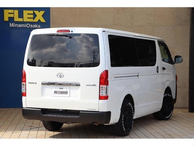 ハイエースバン スーパーGL ダークプライム Re classic社外製ボンネットDUNLOP GRANDTEK16インチタイヤNEXUSTRAIL16インチAWFLEXクラシックシートカバーベッドキット木目調カーゴパネルパナソニック7インチナビ(11枚目)