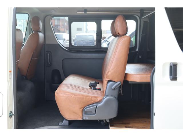ハイエースバン スーパーGL ダークプライム Re classic社外製ボンネットDUNLOP GRANDTEK16インチタイヤNEXUSTRAIL16インチAWFLEXクラシックシートカバーベッドキット木目調カーゴパネルパナソニック7インチナビ(28枚目)