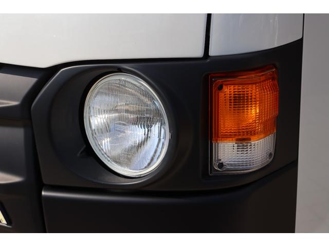 ハイエースバン スーパーGL ダークプライム Re classic社外製ボンネットDUNLOP GRANDTEK16インチタイヤNEXUSTRAIL16インチAWFLEXクラシックシートカバーベッドキット木目調カーゴパネルパナソニック7インチナビ(35枚目)