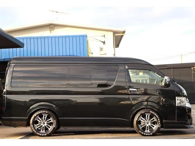 ハイエースワゴン ＧＬ　ロング　アレンジＡＳ　ＦＬＥＸ　Ｄｅｌｆｉｎｏフロントスポイラー　ＦＬＥＸ　Ｄｅｌｆｉｎｏオーバーフェンダー　ＦＬＥＸ　Ｄｅｌｆ０２　１７インチＡＷ　２インチローダウン　ＦＬＥＸ　レザー調シートカバー（8枚目）