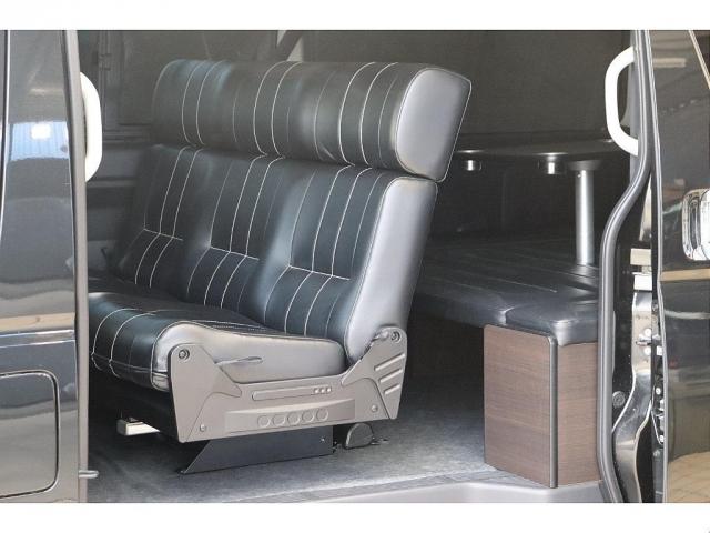 ハイエースワゴン ＧＬ　ロング　アレンジＡＳ　ＦＬＥＸ　Ｄｅｌｆｉｎｏフロントスポイラー　ＦＬＥＸ　Ｄｅｌｆｉｎｏオーバーフェンダー　ＦＬＥＸ　Ｄｅｌｆ０２　１７インチＡＷ　２インチローダウン　ＦＬＥＸ　レザー調シートカバー（14枚目）
