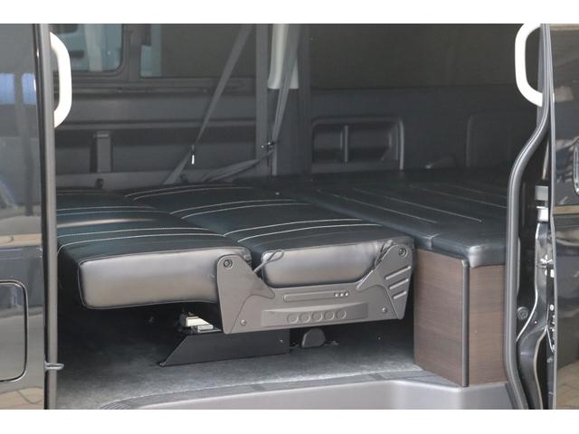 ハイエースワゴン ＧＬ　ロング　アレンジＡＳ　ＦＬＥＸ　Ｄｅｌｆｉｎｏフロントスポイラー　ＦＬＥＸ　Ｄｅｌｆｉｎｏオーバーフェンダー　ＦＬＥＸ　Ｄｅｌｆ０２　１７インチＡＷ　２インチローダウン　ＦＬＥＸ　レザー調シートカバー（27枚目）