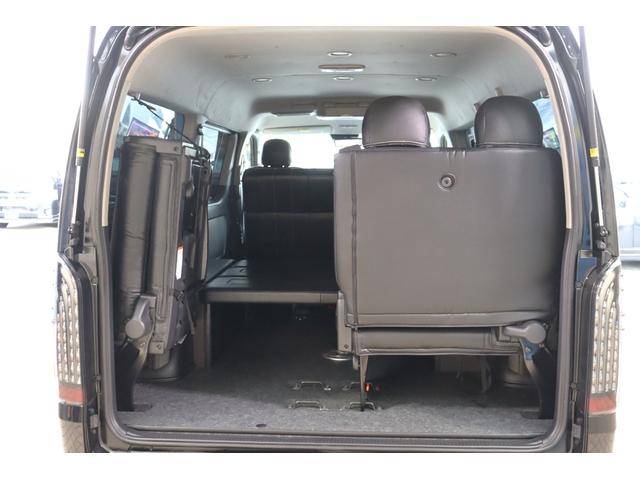 ハイエースワゴン ＧＬ　ロング　アレンジＡＳ　ＦＬＥＸ　Ｄｅｌｆｉｎｏフロントスポイラー　ＦＬＥＸ　Ｄｅｌｆｉｎｏオーバーフェンダー　ＦＬＥＸ　Ｄｅｌｆ０２　１７インチＡＷ　２インチローダウン　ＦＬＥＸ　レザー調シートカバー（31枚目）