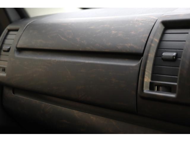 ハイエースワゴン ＧＬ　ロング　アレンジＡＳ　ＦＬＥＸ　Ｄｅｌｆｉｎｏフロントスポイラー　ＦＬＥＸ　Ｄｅｌｆｉｎｏオーバーフェンダー　ＦＬＥＸ　Ｄｅｌｆ０２　１７インチＡＷ　２インチローダウン　ＦＬＥＸ　レザー調シートカバー（38枚目）