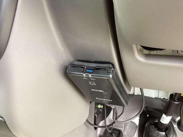 ミニキャブバン M ナビ 衝突軽減ブレーキ ETC フロントパワーウィンドウ ETC車載器 助手席エアバック キーレスキー AC 両側スライド メモリーナビ エコモード ASC PS 運転席エアバック ABS(9枚目)