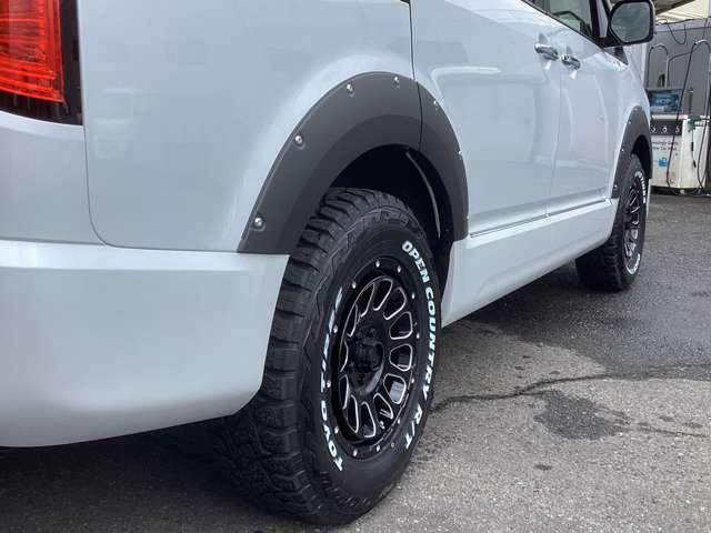 デリカD:5 P カスタム仕様 11型ナビ 電動ステップ Bモニター 地デジ LEDヘッドランプ DVD再生 ナビTV シートヒーター 4WD 電動シ-ト 寒冷地仕様 メモリナビ ABS 3列 オートエアコン ASC(6枚目)