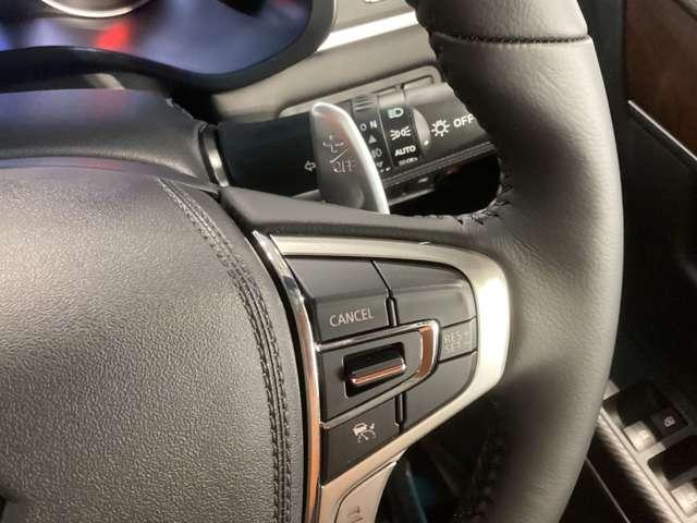 デリカD:5 P カスタム仕様 11型ナビ 電動ステップ Bモニター 地デジ LEDヘッドランプ DVD再生 ナビTV シートヒーター 4WD 電動シ-ト 寒冷地仕様 メモリナビ ABS 3列 オートエアコン ASC(9枚目)