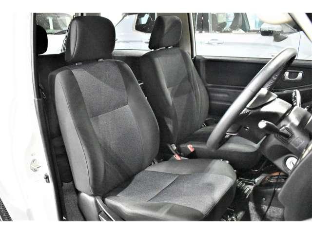 パジェロミニ アクティブフィールドエディション　ナビ　電動格納ドアミラー　フォグランプ　ＨＤＤナビゲーション　助手席エアバック　４ＷＤ車　ＡＣ　ナビ付き　運転席エアバック　アルミホイール　キーレス　ＡＢＳ　ターボ　ＰＳ　ＰＷ（12枚目）