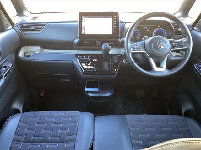 デリカミニ Ｔ　プレミアム　ナビ　両側電動スライドドア　ＭＩ‐ＰＩＬＯＴ　衝突軽減装置　ターボエンジン　ナビＴＶ　寒冷地　パワステ　フルタイム４ＷＤ　エアバッグ　ＬＥＤヘッド　ＥＳＣ　サイドカメラ　クルコン　インテリキー　ＡＢＳ（4枚目）