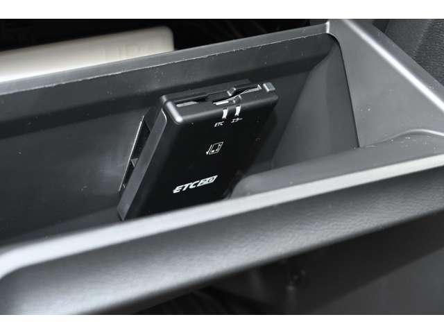 デリカミニ Ｇ　プレミアム　ナビ　ＭＩ‐ＰＩＬＯＴ　デジタルルームミラー　ＬＥＤ　Ａクルコン　シートヒーター　ベンチシート　エアコン　コーナーセンサー　パワステ　アルミホイール　キーレスエントリー　エアバッグ　スマートキー（13枚目）