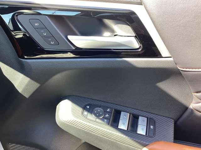 アウトランダーＰＨＥＶ Ｐ　スマホ連携ナビ　ＡＣ１００Ｖ電源　ＭＩ－ＰＩＬＯＴ　衝突軽減システム　マルチビューカメラ　Ｓヒーター　フルタイム４ＷＤ　横滑防止　ＬＥＤヘッドランプ　レザーシート　アルミ　クルーズコントロール　Ｂカメ（14枚目）