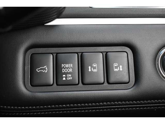 �Z�[�t�e�B�[�@�\�t���G���N�g���b�N�e�[���Q�[�g�͉^�]�Ȃ���̃X�C�b�`����⃊���R���Ŏ����J���\�ł�����Q���ɓ�����Ǝ����I�ɔ��]������S�@�\���t���Ă܂���