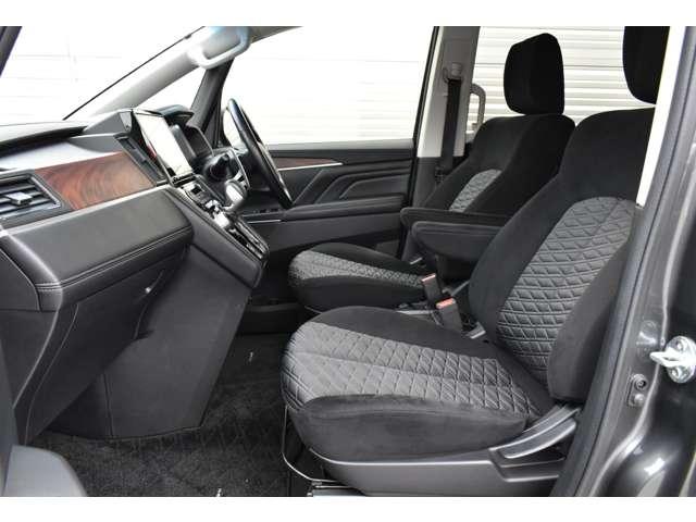 ��������ݍ��ނ悤�ȃt�����g�V�[�g�I�������^�]�̔�J���y�����Ă���܂��I