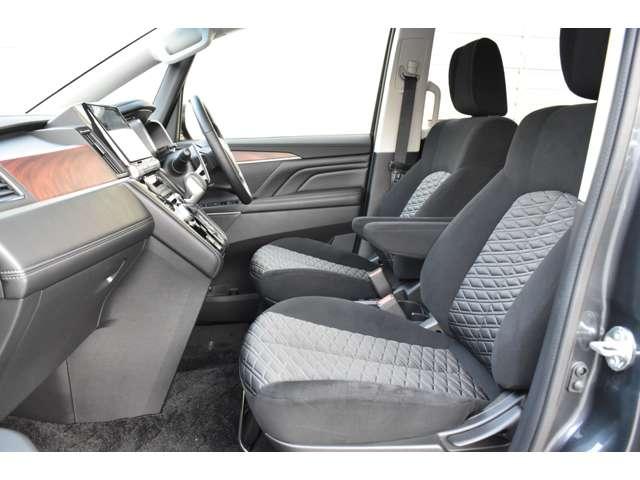 �������T�C�Y�̃t�����g�V�[�g�͒������̉^�]�ł��h���C�o�[�̔�J���y�����Ă���܂��I�~�ɂ̓V�[�g�q�[�^�[�����ɗ����܂��I