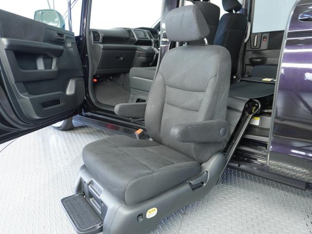 ステップワゴンスパーダ Ｓサイドリフトアップシート車　福祉車両ナビ両側電動扉ＲカメＥＴＣドラレコ（12枚目）