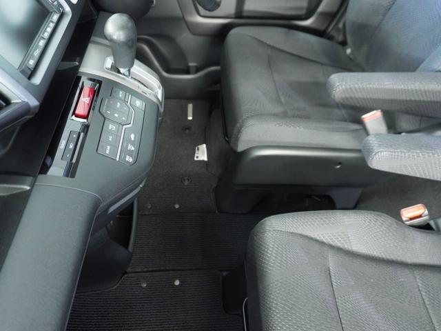 ステップワゴンスパーダ Ｓサイドリフトアップシート車　福祉車両ナビ両側電動扉ＲカメＥＴＣドラレコ（26枚目）