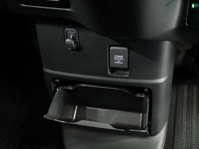 Ｎ－ＢＯＸカスタム Ｌターボスタイル＋ブラック　１オ－ナ－４ＷＤナビＲカメＤレコＥＴＣ両電扉ＢＴ（61枚目）