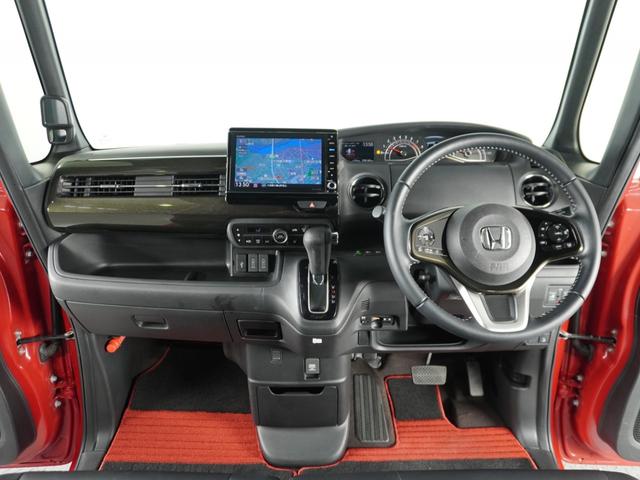 N-BOXカスタム G・Lターボホンダセンシング 4WD/衝突被害軽減システム/ドライブレコーダー/純正ナビゲーション/バックカメラ/フルセグTV/Bluetooth接続音楽再生/USB接続音楽再生/シートヒーター/両側電動スライドドア/ETC車載器(8枚目)