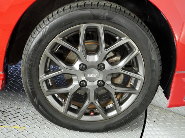 N-BOXカスタム G・Lターボホンダセンシング 4WD/衝突被害軽減システム/ドライブレコーダー/純正ナビゲーション/バックカメラ/フルセグTV/Bluetooth接続音楽再生/USB接続音楽再生/シートヒーター/両側電動スライドドア/ETC車載器(19枚目)