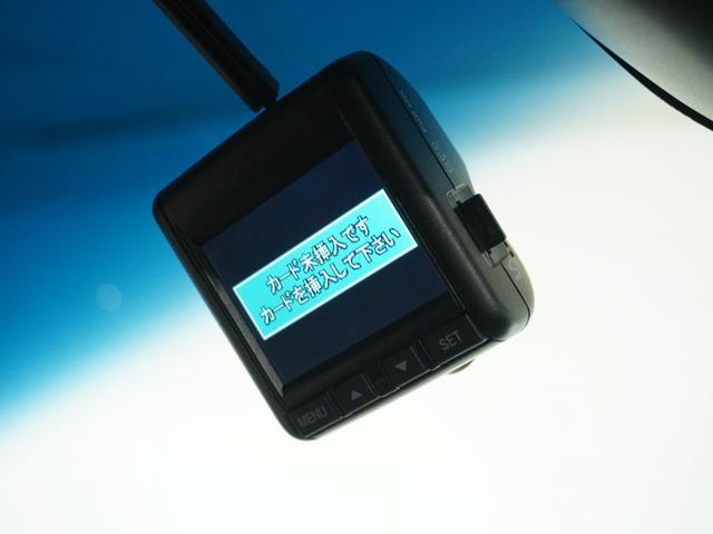 N-WGNカスタム G・ターボパッケージ 4WD/衝突被害軽減システム/ドライブレコーダー/純正ナビゲーション/バックカメラ/ミュージックサーバー/Bluetooth接続音楽再生/USB接続音楽再生/ディスチャージヘッドライト/シートヒーター(4枚目)