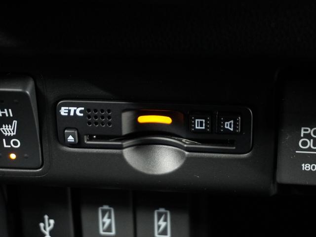 N-WGNカスタム G・ターボパッケージ 4WD/衝突被害軽減システム/ドライブレコーダー/純正ナビゲーション/バックカメラ/ミュージックサーバー/Bluetooth接続音楽再生/USB接続音楽再生/ディスチャージヘッドライト/シートヒーター(5枚目)