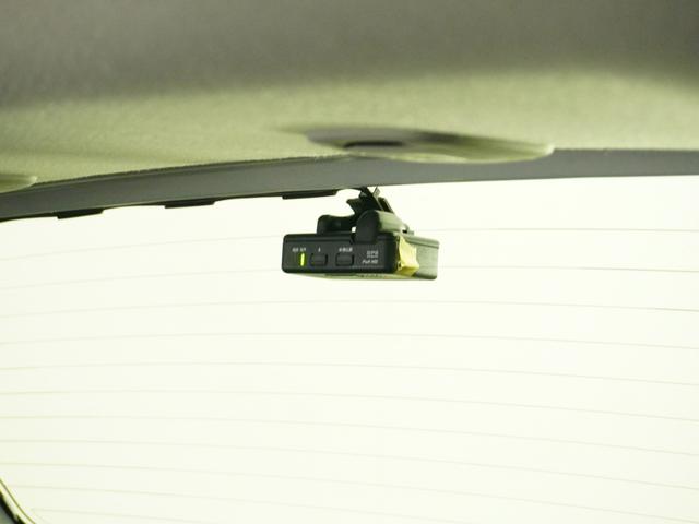 フィット 13G・Fコンフォートエディション /衝突被害軽減システム/ドライブレコーダー/純正ナビゲーション/バックカメラ/フルセグTV/Bluetooth接続音楽再生/USB接続音楽再生/クルーズコントロール/LEDヘッドライト/シートヒーター(5枚目)