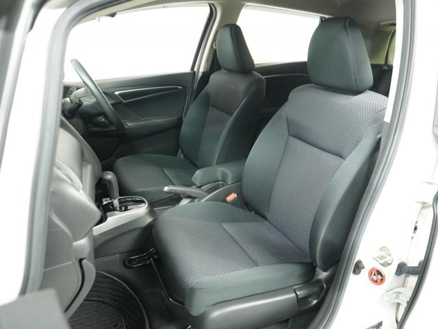 フィット 13G・Fコンフォートエディション /衝突被害軽減システム/ドライブレコーダー/純正ナビゲーション/バックカメラ/フルセグTV/Bluetooth接続音楽再生/USB接続音楽再生/クルーズコントロール/LEDヘッドライト/シートヒーター(11枚目)