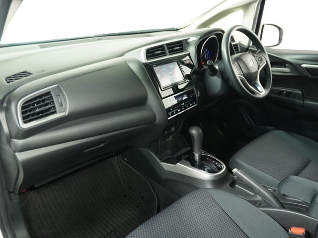 フィット 13G・Fコンフォートエディション /衝突被害軽減システム/ドライブレコーダー/純正ナビゲーション/バックカメラ/フルセグTV/Bluetooth接続音楽再生/USB接続音楽再生/クルーズコントロール/LEDヘッドライト/シートヒーター(33枚目)