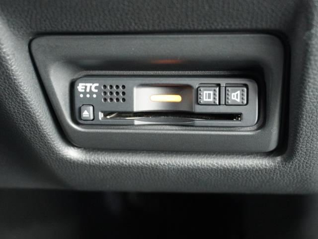 ステップワゴンスパーダ スパーダホンダセンシング /4WD/衝突被害軽減システム/ドライブレコーダー/純正ナビゲーション/バックカメラ/フルセグTV/Bluetooth接続音楽再生/USB接続音楽再生/クルーズコントロール/LEDヘッドライト/ETC(6枚目)