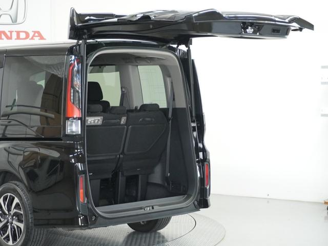 ステップワゴンスパーダ スパーダホンダセンシング /4WD/衝突被害軽減システム/ドライブレコーダー/純正ナビゲーション/バックカメラ/フルセグTV/Bluetooth接続音楽再生/USB接続音楽再生/クルーズコントロール/LEDヘッドライト/ETC(16枚目)