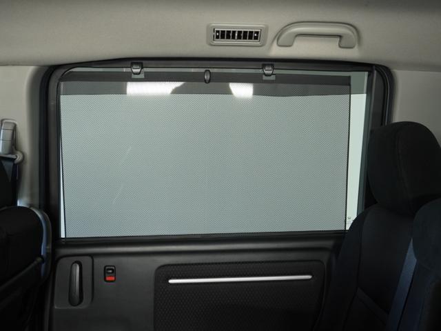 ステップワゴンスパーダ スパーダホンダセンシング /4WD/衝突被害軽減システム/ドライブレコーダー/純正ナビゲーション/バックカメラ/フルセグTV/Bluetooth接続音楽再生/USB接続音楽再生/クルーズコントロール/LEDヘッドライト/ETC(19枚目)