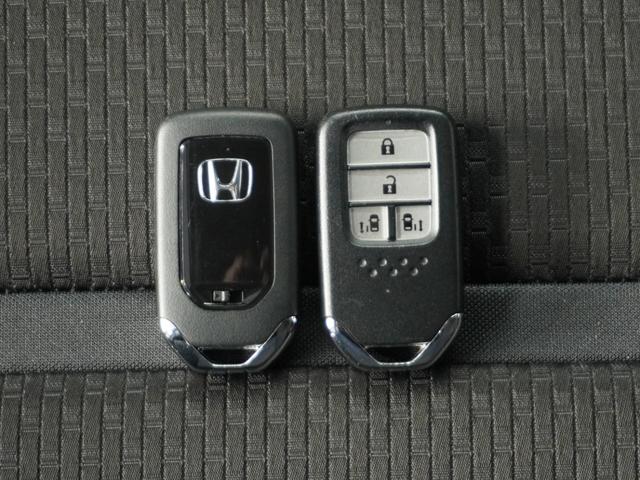 ステップワゴンスパーダ スパーダホンダセンシング /4WD/衝突被害軽減システム/ドライブレコーダー/純正ナビゲーション/バックカメラ/フルセグTV/Bluetooth接続音楽再生/USB接続音楽再生/クルーズコントロール/LEDヘッドライト/ETC(21枚目)