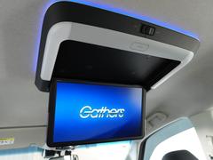 ◆後席フリップダウンモニター装備車◆　お出かけ時の渋滞！お子様や同乗者の方が退屈しません。ドライバーは運転に集中できます！ 4