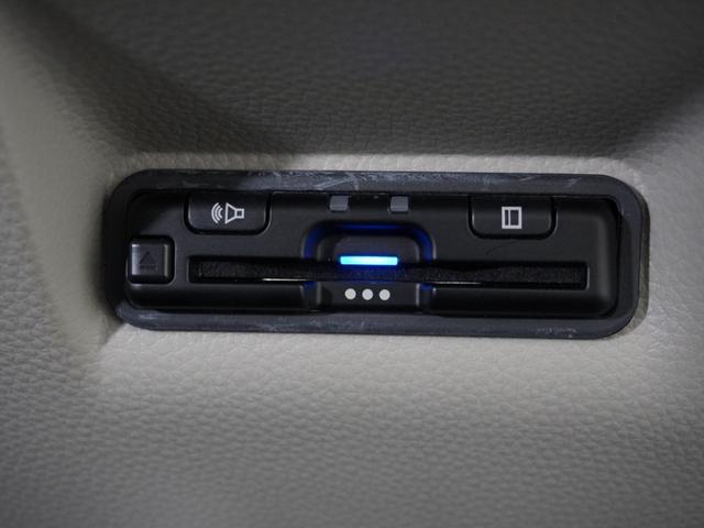 ステップワゴン エアー 1オ-ナ-ナビRカメETC両電扉BT地デジ アダプティブクルーズコントロール Bluetooth 障害物センサー オートハイビーム LEDヘッドライト 16インチ純正アルミホイール 禁煙車(4枚目)