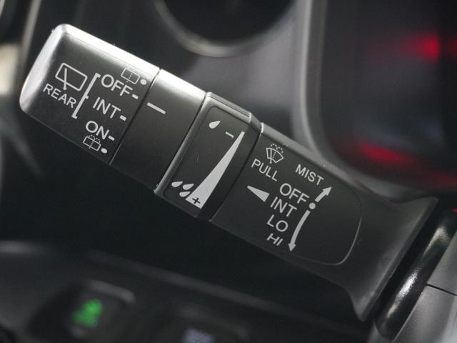 N-WGNカスタム L・ターボホンダセンシング 1オ-ナ-ナビDレコRカメETCクルコンBT接続 アダプティブクルーズコントロール シートヒーター 障害物センサー オートハイビーム プラズマクラスターエアコン 15インチ純正アルミホイール 禁煙車(51枚目)