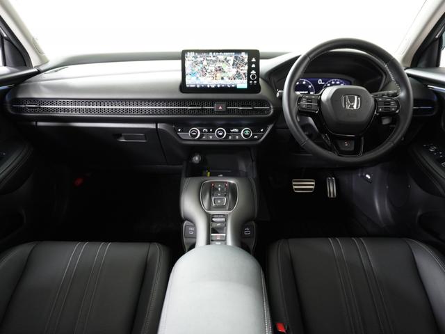 ZR-V e:HEVZ 1オ-ナ-ナビ全周囲カメDレコRカメETC2.0 渋滞追従クルーズ Bluetooth ブラインドスポットモニター 後退出庫サポート BOSEスピーカー ハンドルヒーター 電動リアゲート 禁煙車(9枚目)